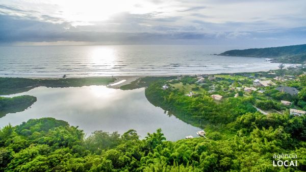 Lagoa do meio  - Praia do Rosa | SC